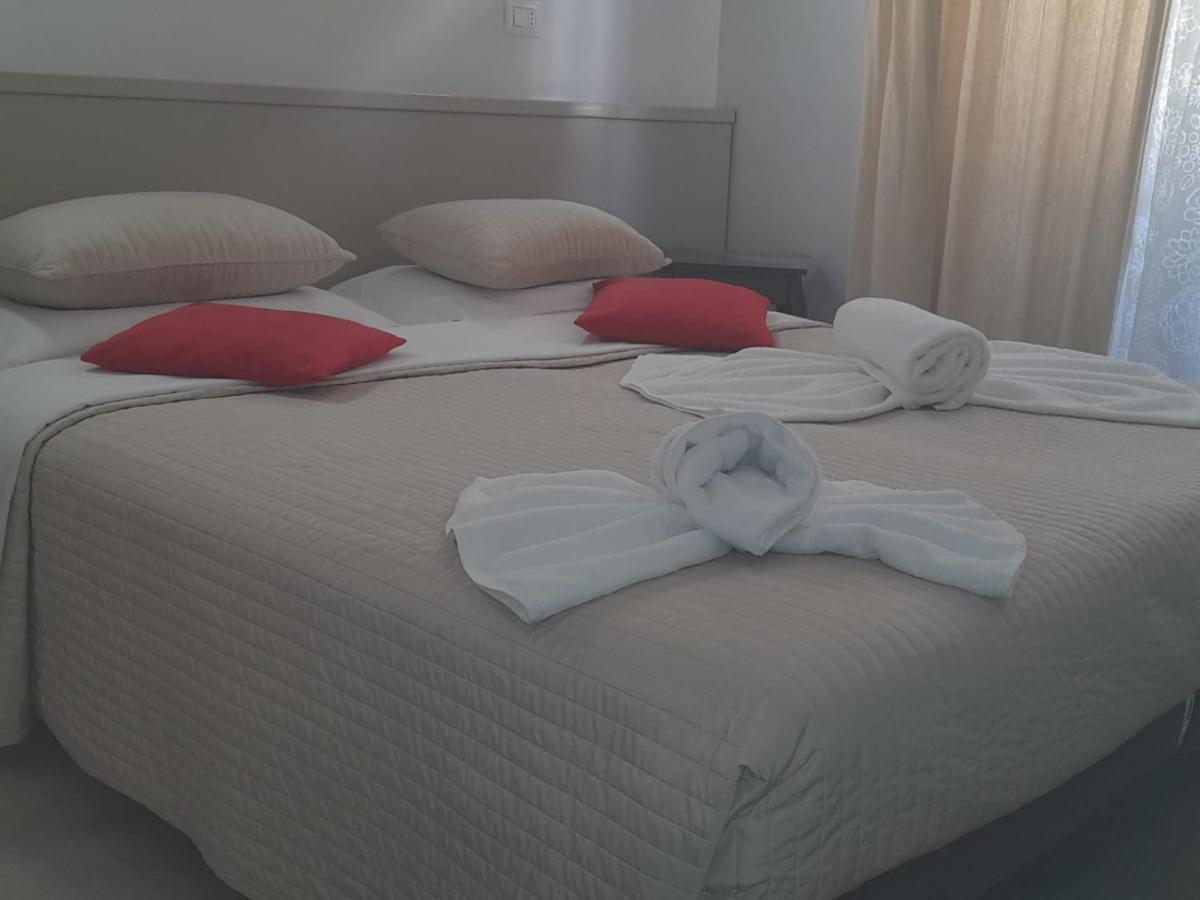 Guest House Fidardo Roma Eksteriør bilde